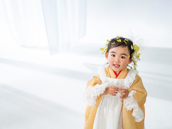 HANA ART 七五三 黄色の振袖に生花のヘアパーツ